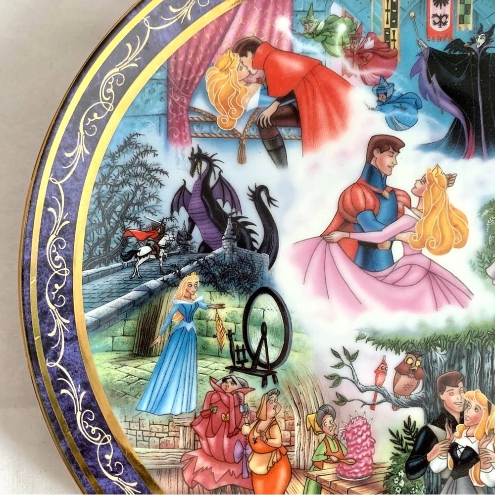 Disney Sleeping Beauty “Aurora Ever After” Bradford Exchange Display Plate - Picture 5 of 9